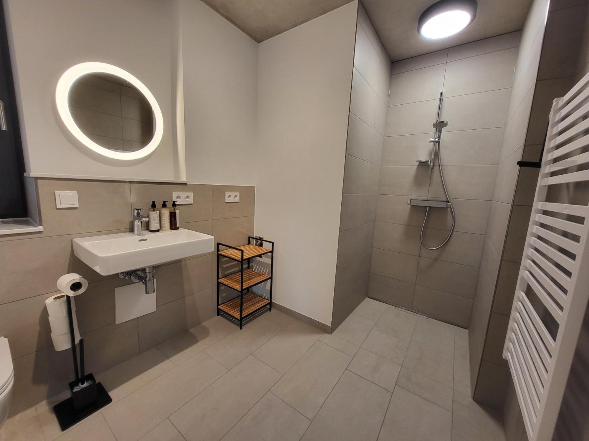 Sioux: Stilvolles Designapartment Am Bodensee Bodolz Bagian luar foto