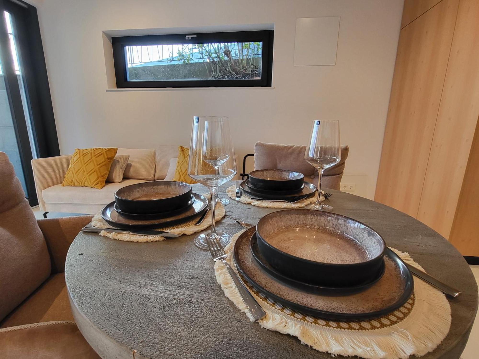 Sioux: Stilvolles Designapartment Am Bodensee Bodolz Bagian luar foto